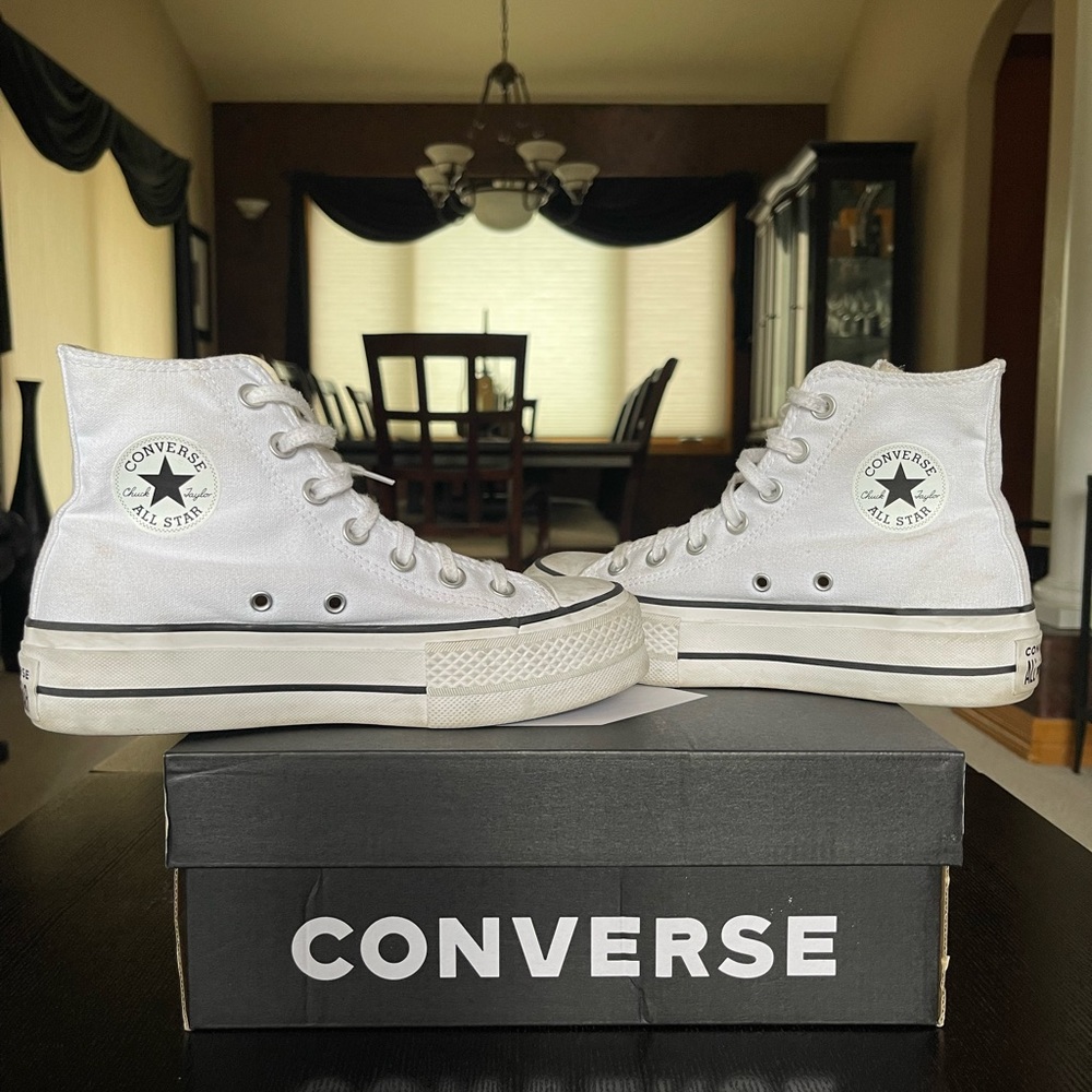 Women’s Converse Chuck Taylor All Star CTAS Lift High Top Platform Sneaker